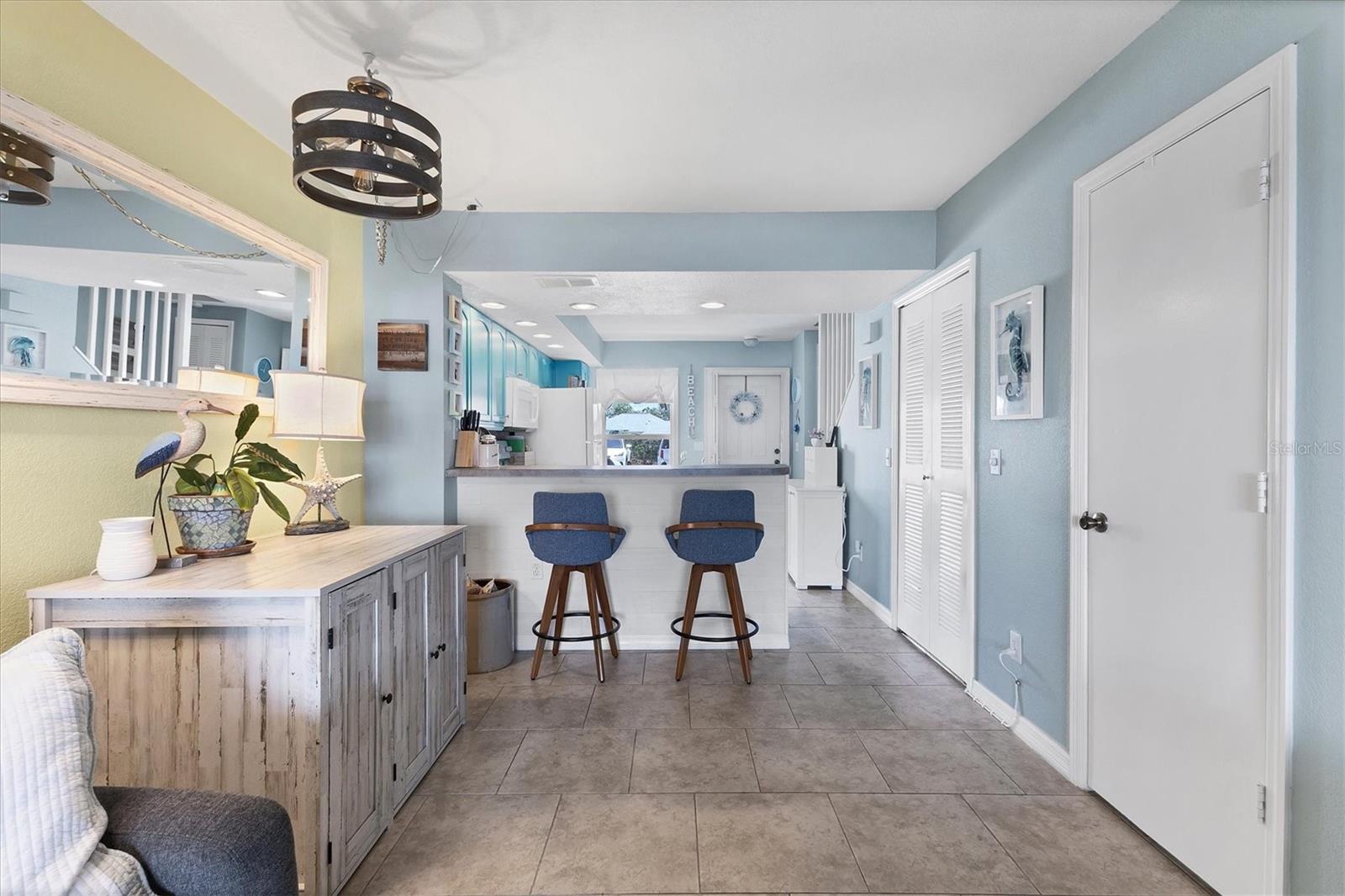 LAKE RIO TWNHMS - Residential