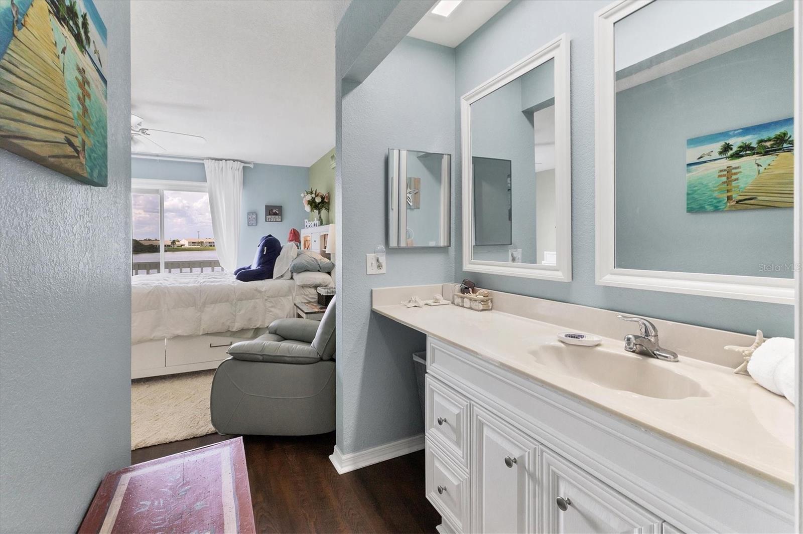 LAKE RIO TWNHMS - Residential