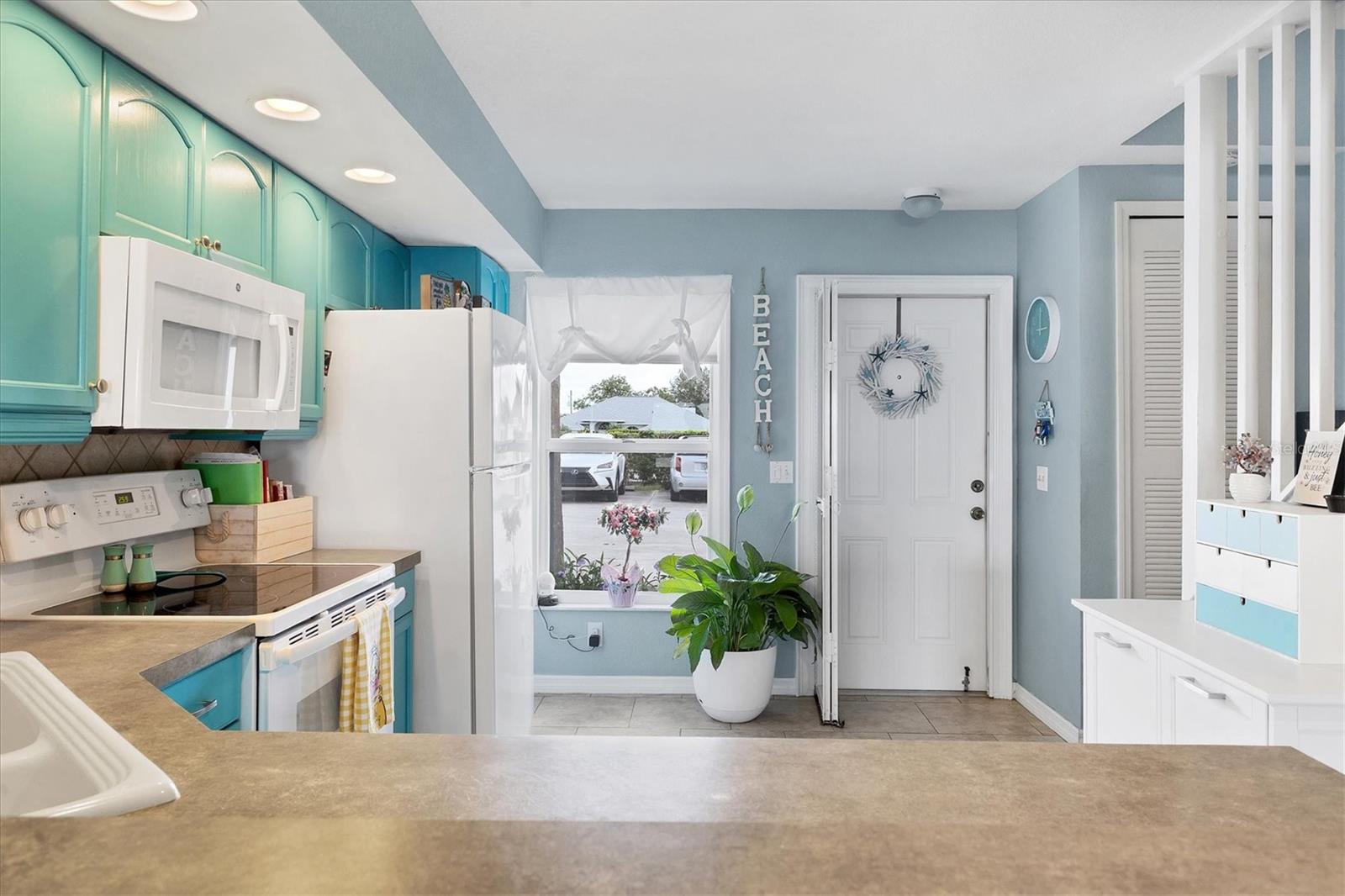 LAKE RIO TWNHMS - Residential