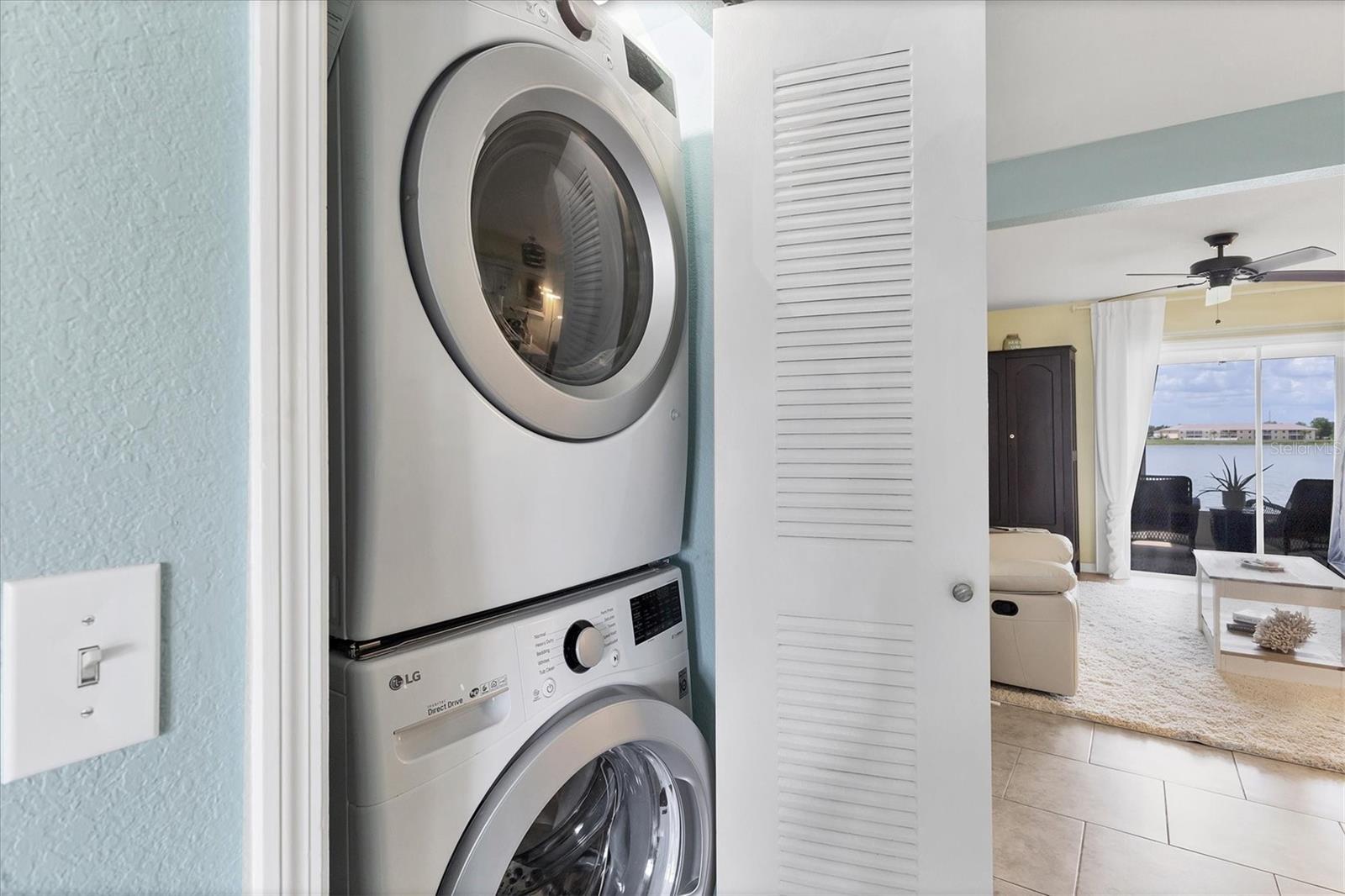 LAKE RIO TWNHMS - Residential