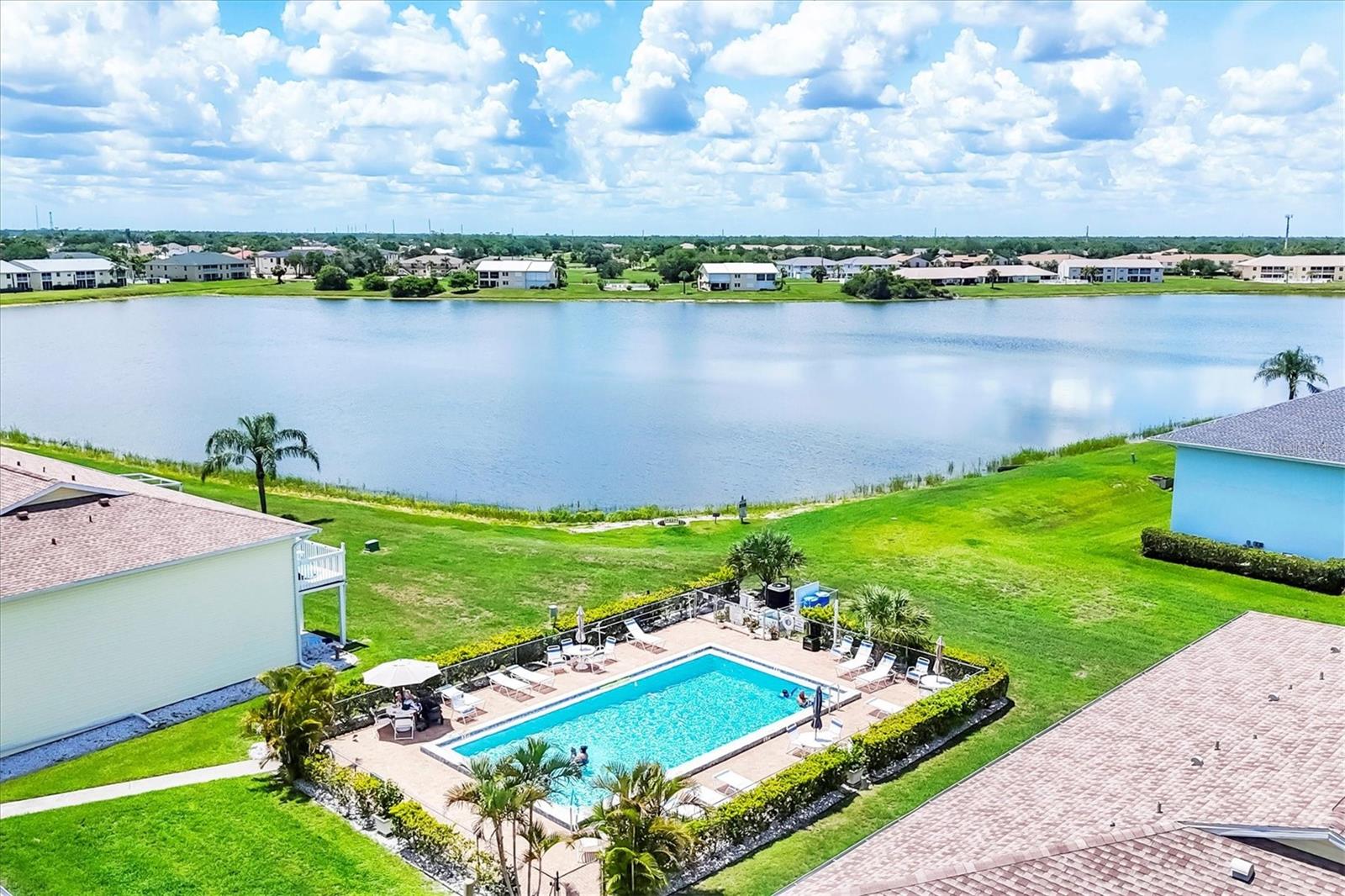 LAKE RIO TWNHMS - Residential