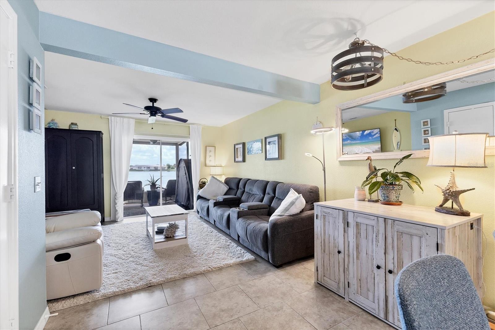 LAKE RIO TWNHMS - Residential