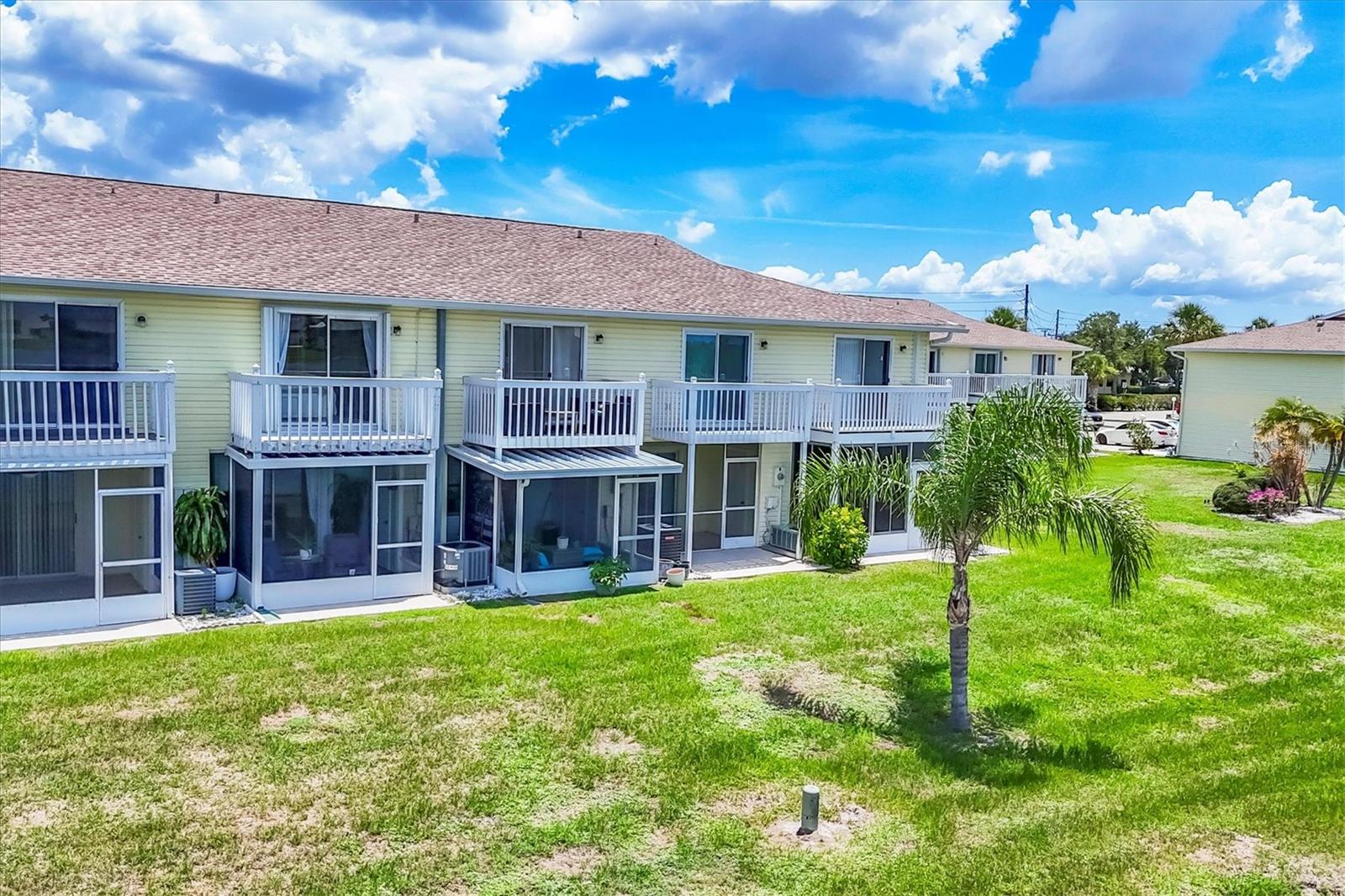 LAKE RIO TWNHMS - Residential