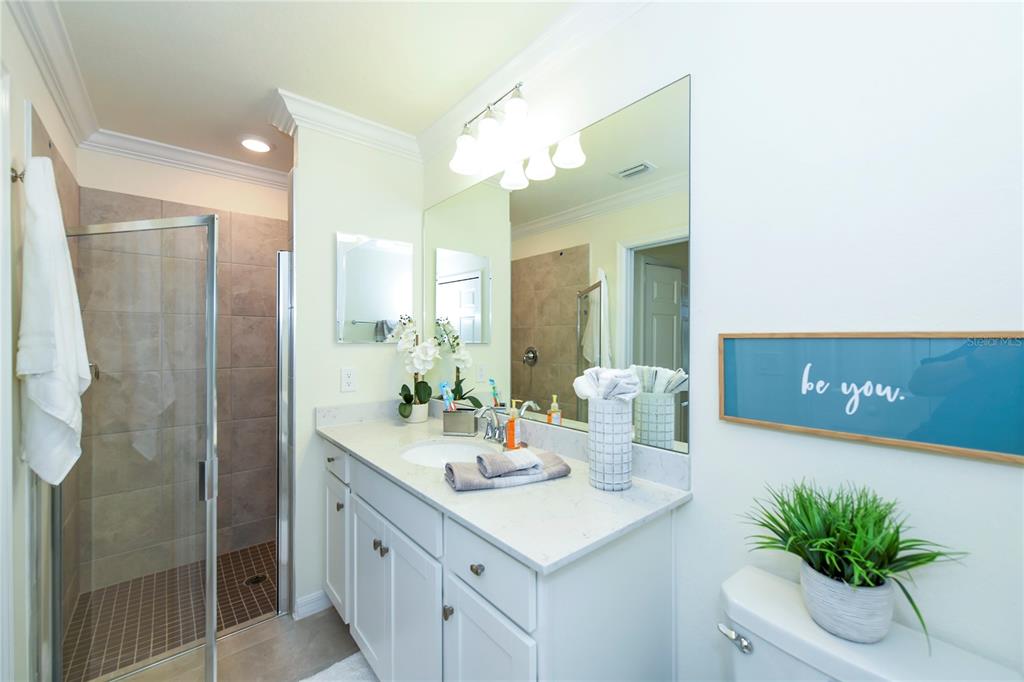 LAKEWOOD NATIONAL - Residential Lease