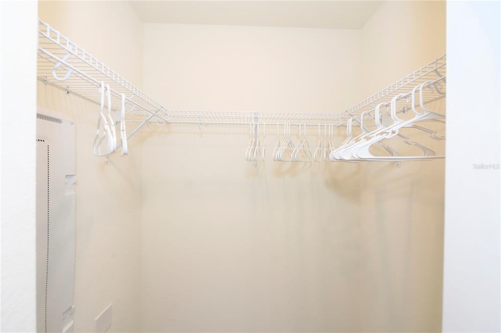 LAKEWOOD NATIONAL - Residential Lease