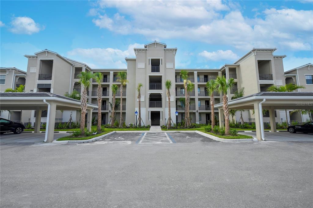 Stunning brand new 1st floor corner 3 bedroom condo in the highly sought after Lakewood National Golf community. .
Professionally decorated with luxury in mind ,the open floor plan allows views through to the screened-in lanai that overlooks the lake and golf course beyond.
Modern fully equipped Kitchen with Breakfast counter, separate gorgeous dining area and large living space .Granite and stainless throughout.
The master bedroom has a King size bed and TV, 2 master walk-in closets and En-suite bath with walk-in shower and double sinks. granite
2 guest bedrooms both with T.V's .1 with a Queen size bed and the 3rd with 2 Twins. Large guest bath with shower /tub,. Laundry room with full size Washer/ Dryer. Storage near the elevators
This community has it all.! For a one-time fee of ($642.00) you will have access to the 36 hole championship golf course with discounted golf(cart and greens fees not included) .On-site amenities include Beach entry lagoon style pool with water feature, smaller satellite pools ,tennis, fitness, bocce and pickle ball ,full service spa, clubhouse grill and full service restaurant and bar. 1 assigned covered parking space .
Rentals of less than 6 months include ,electric (with a cap),water, basic cable ,internet 13% tax applied and $226 reservation fee.
$75.00 per month is required to be spent toward food and beverage at the clubhouse.
Small dog welcome.
