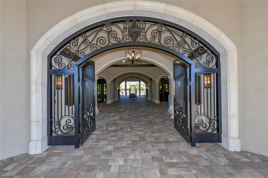 LAKEWOOD NATIONAL - Residential Lease