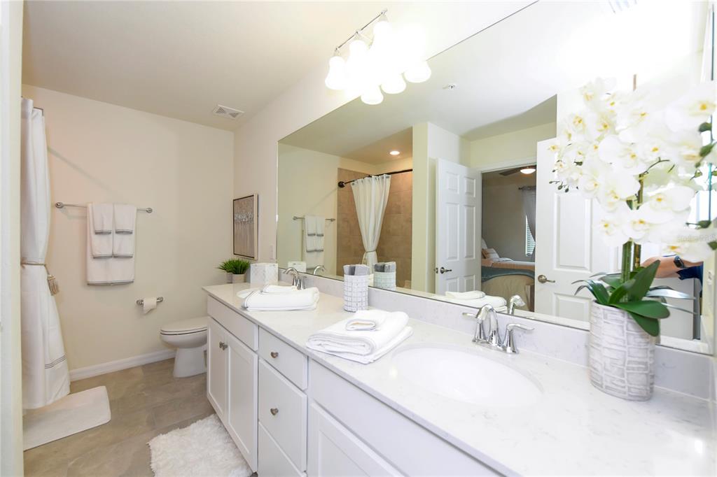 LAKEWOOD NATIONAL - Residential Lease