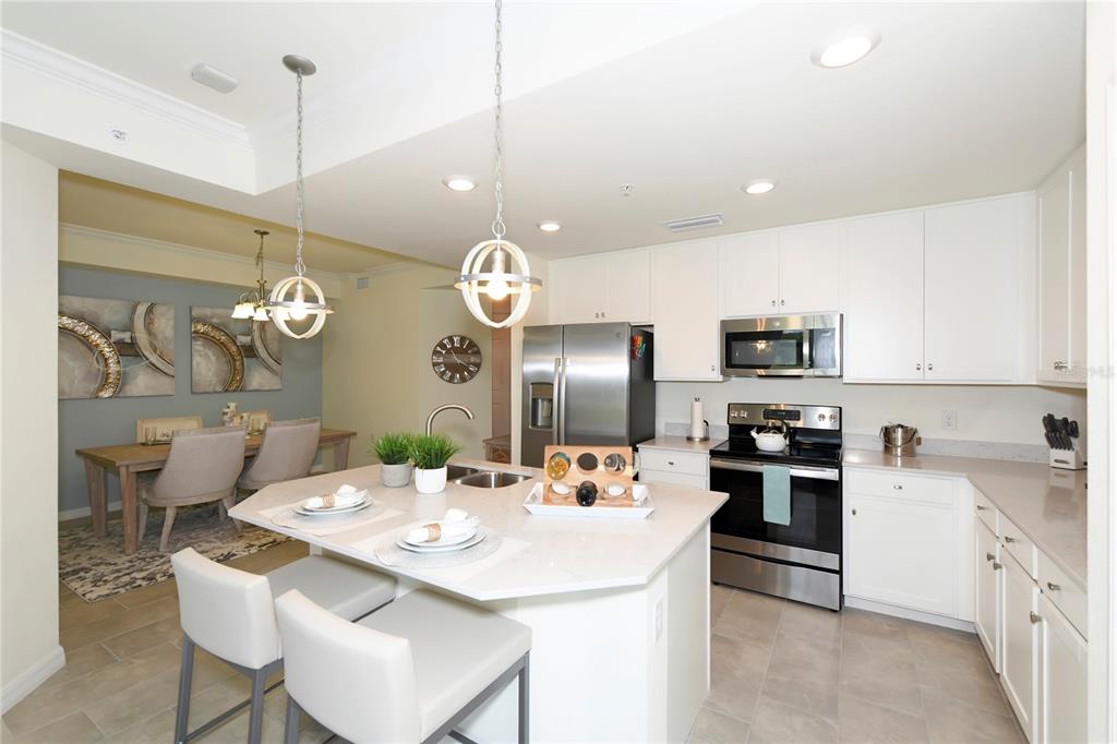 LAKEWOOD NATIONAL - Residential Lease