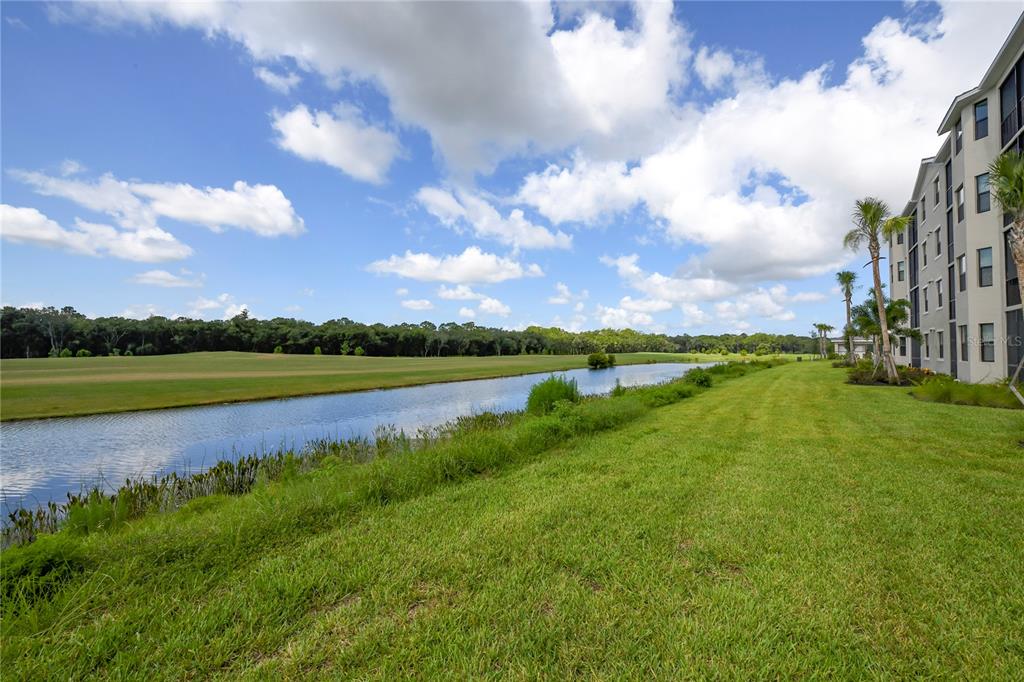 LAKEWOOD NATIONAL - Residential Lease