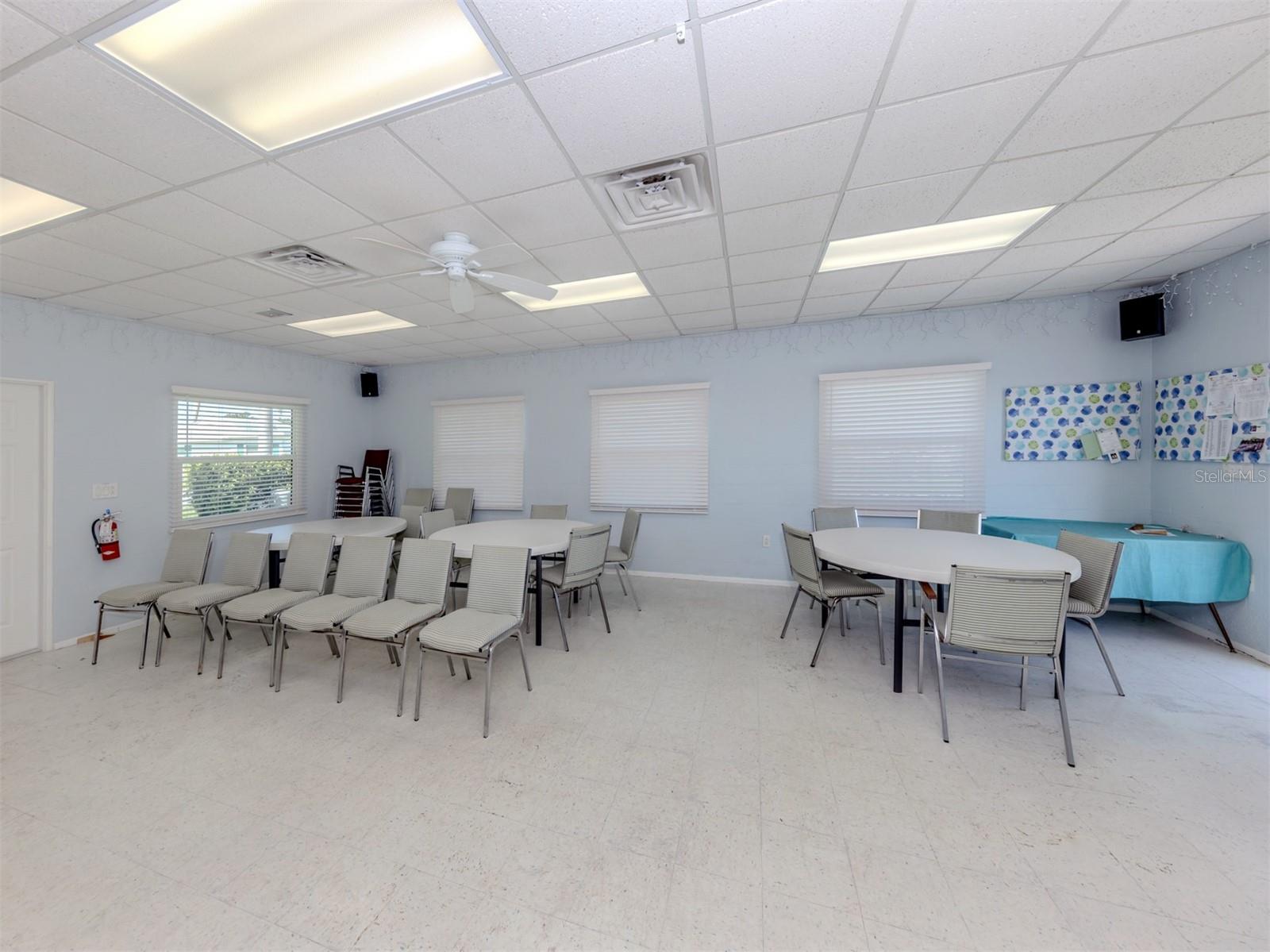 BEACH MANOR VILLAS - Residential