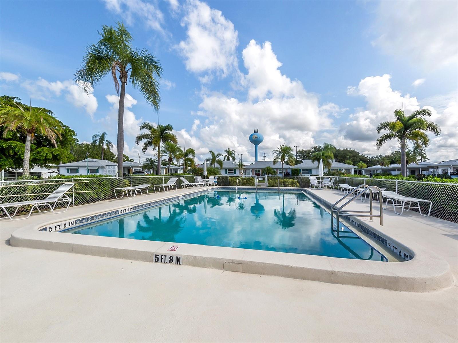 BEACH MANOR VILLAS - Residential