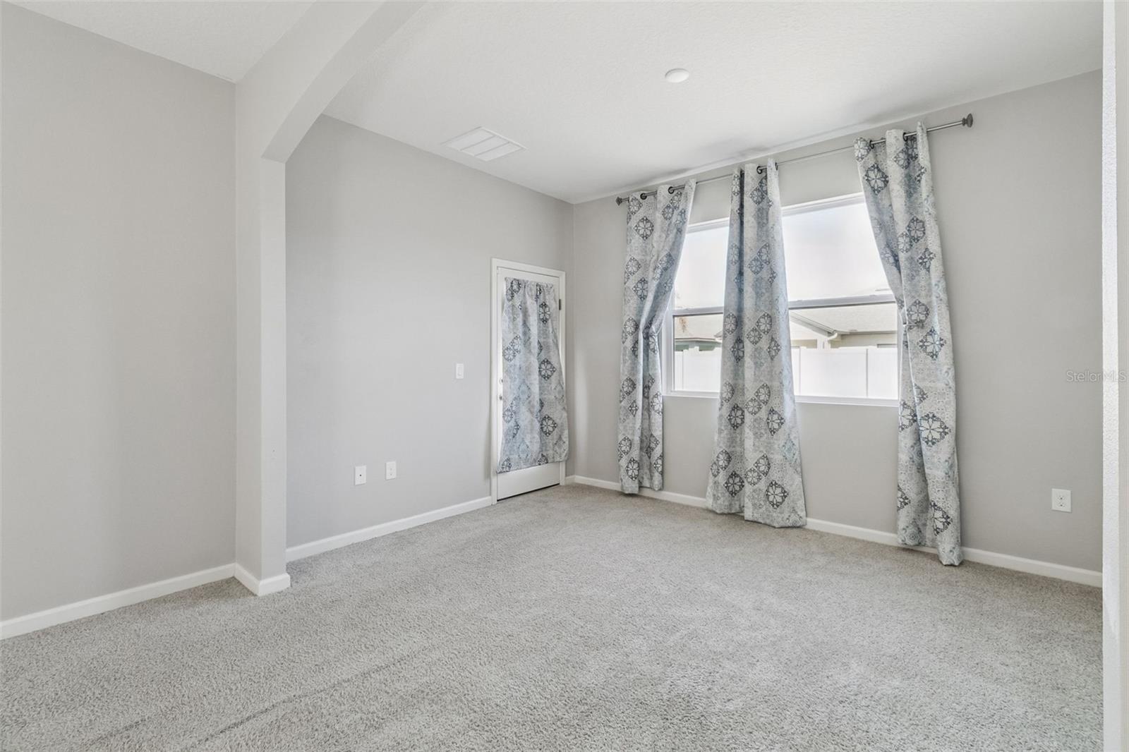 SAWGRASS LAKES PH 3 - Residential