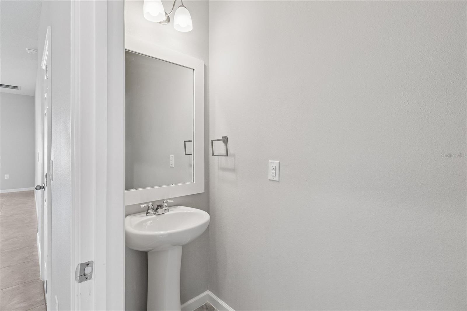 SAWGRASS LAKES PH 3 - Residential