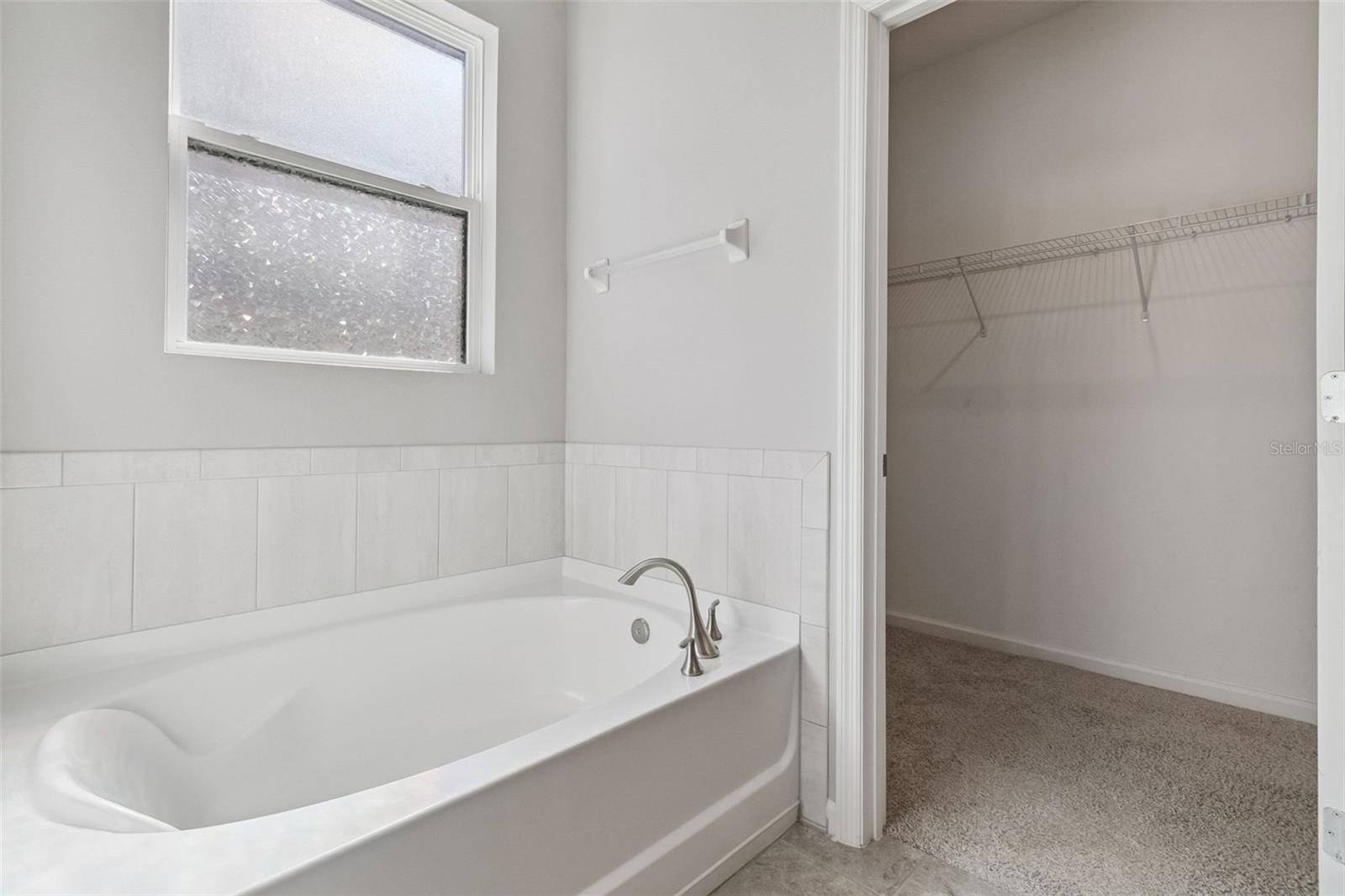 SAWGRASS LAKES PH 3 - Residential