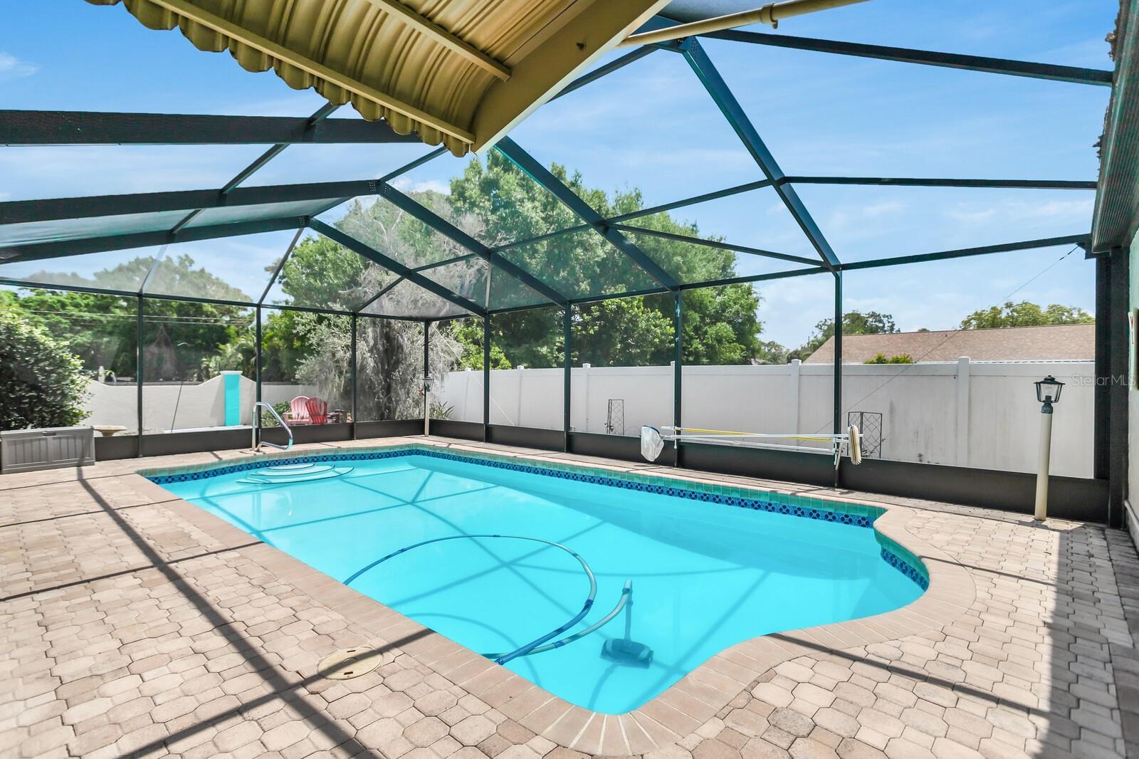 1403 GARDEN AVENUE