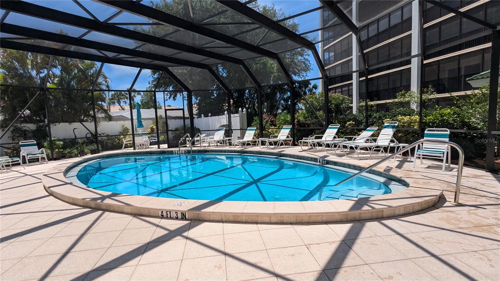 VENICE AVE CONDO - Residential