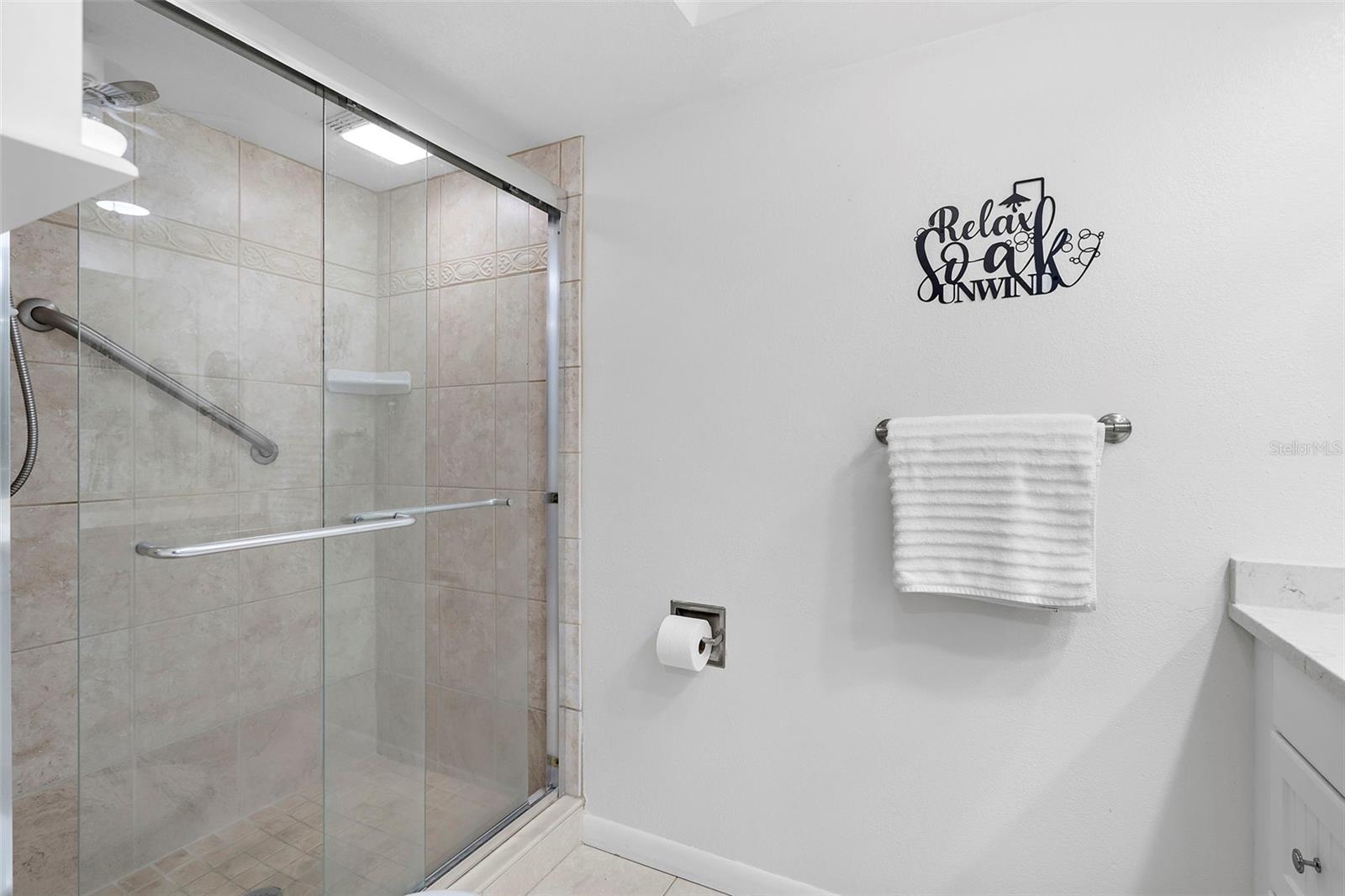 VENICE AVE CONDO - Residential