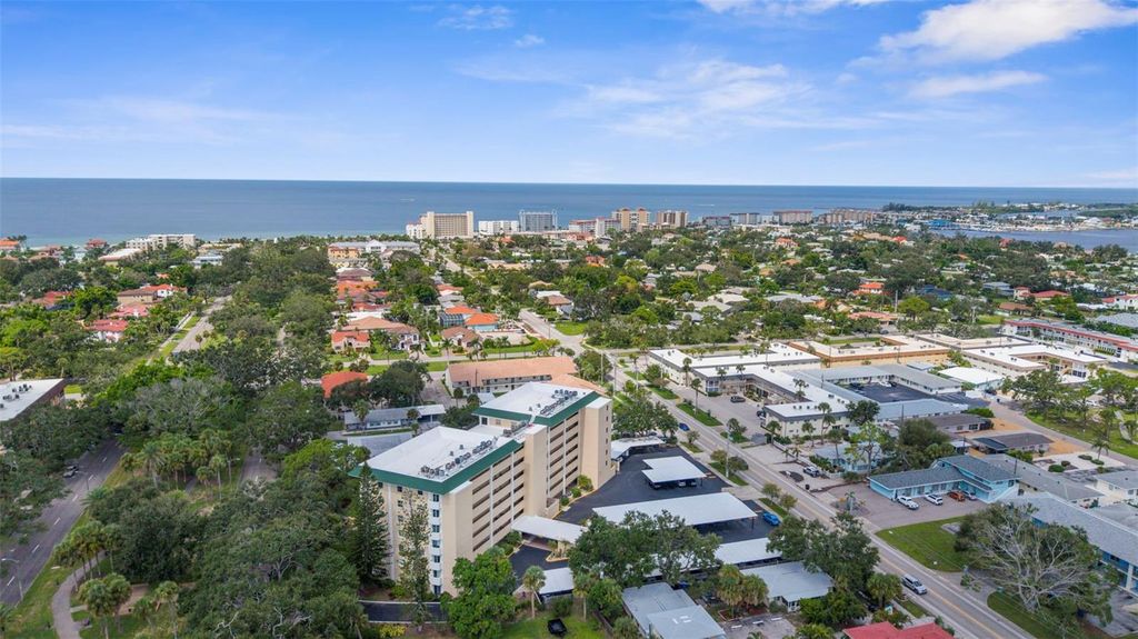 Photo of 512 W Venice Avenue #102, Venice, FL 34285 (MLS # N6140481)