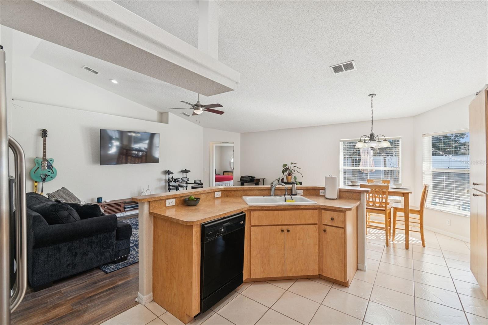 SPRING HILL - Residential