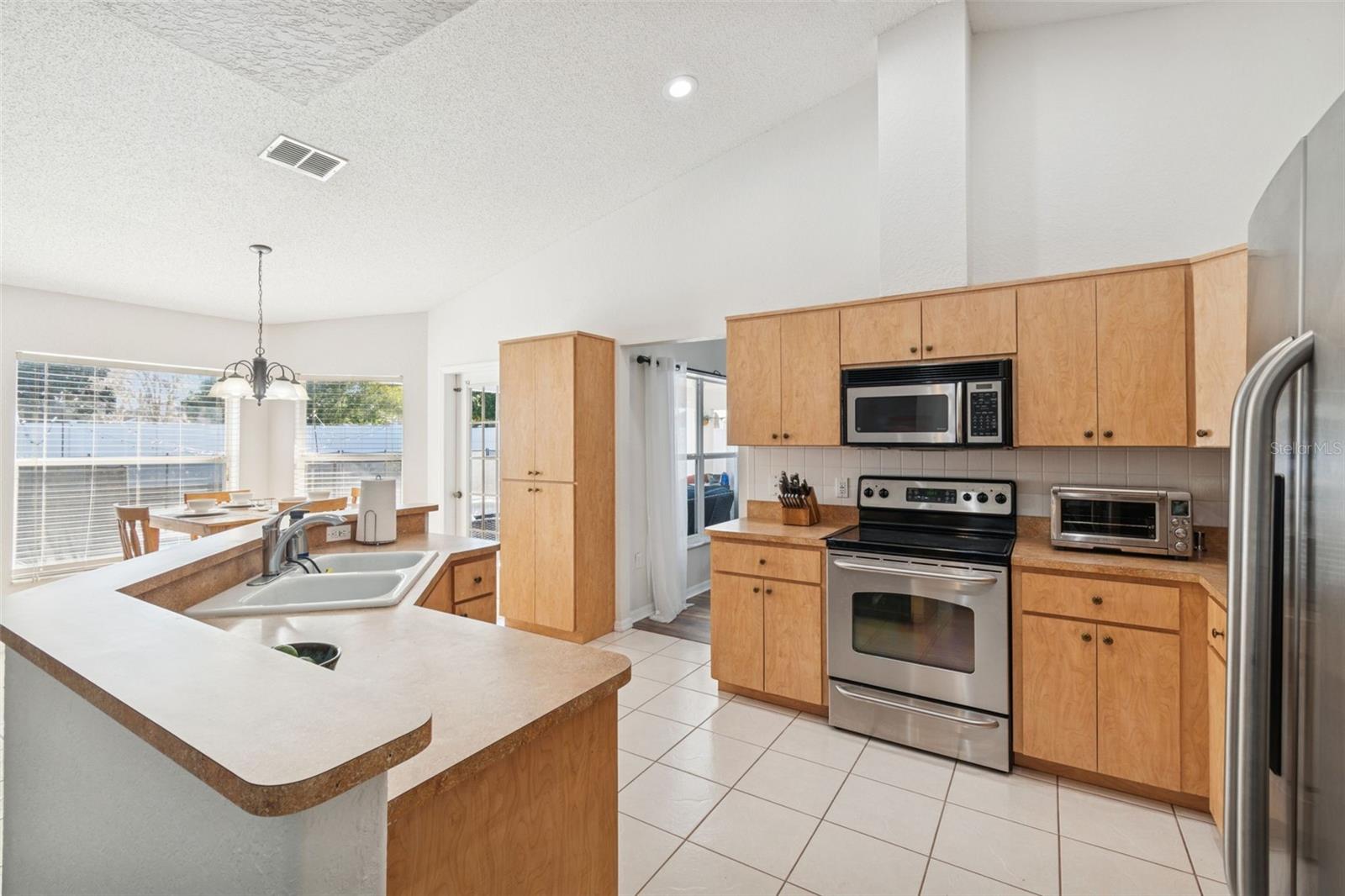 SPRING HILL - Residential