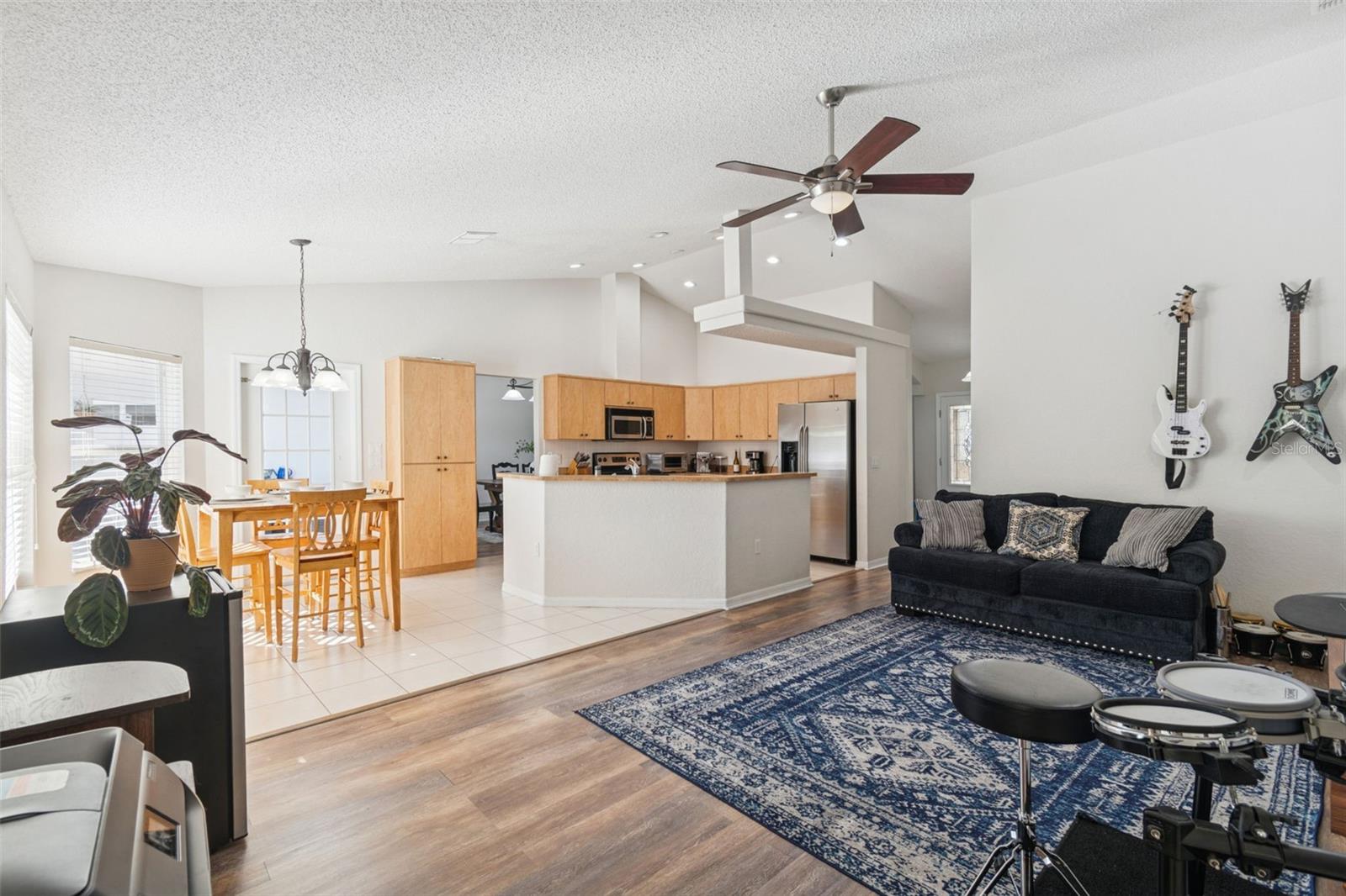 SPRING HILL - Residential