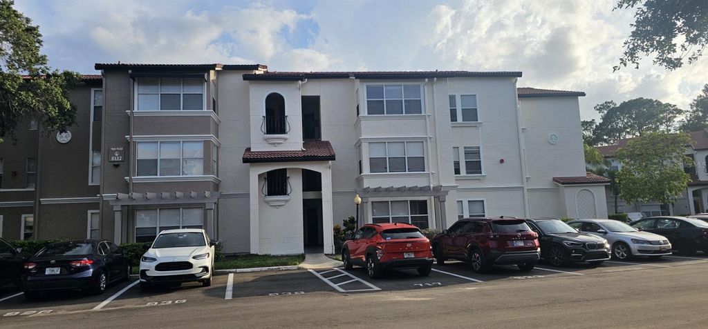 Photo of 5132 Conroy Road #928, Orlando, FL 32811 (MLS # S5153329)