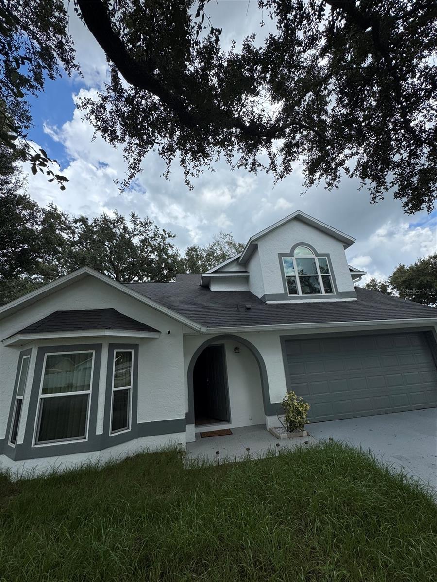Beautifully Remodeled Rental! This spacious 3-bedroom, 2.5-bath home offers modern finishes, bright living areas, and an excellent central location with no HOA. Available furnished as shown in the photos or unfurnished—the choice is yours! A unique opportunity to enjoy flexibility and comfort in a prime neighborhood. Available starting October 1st!