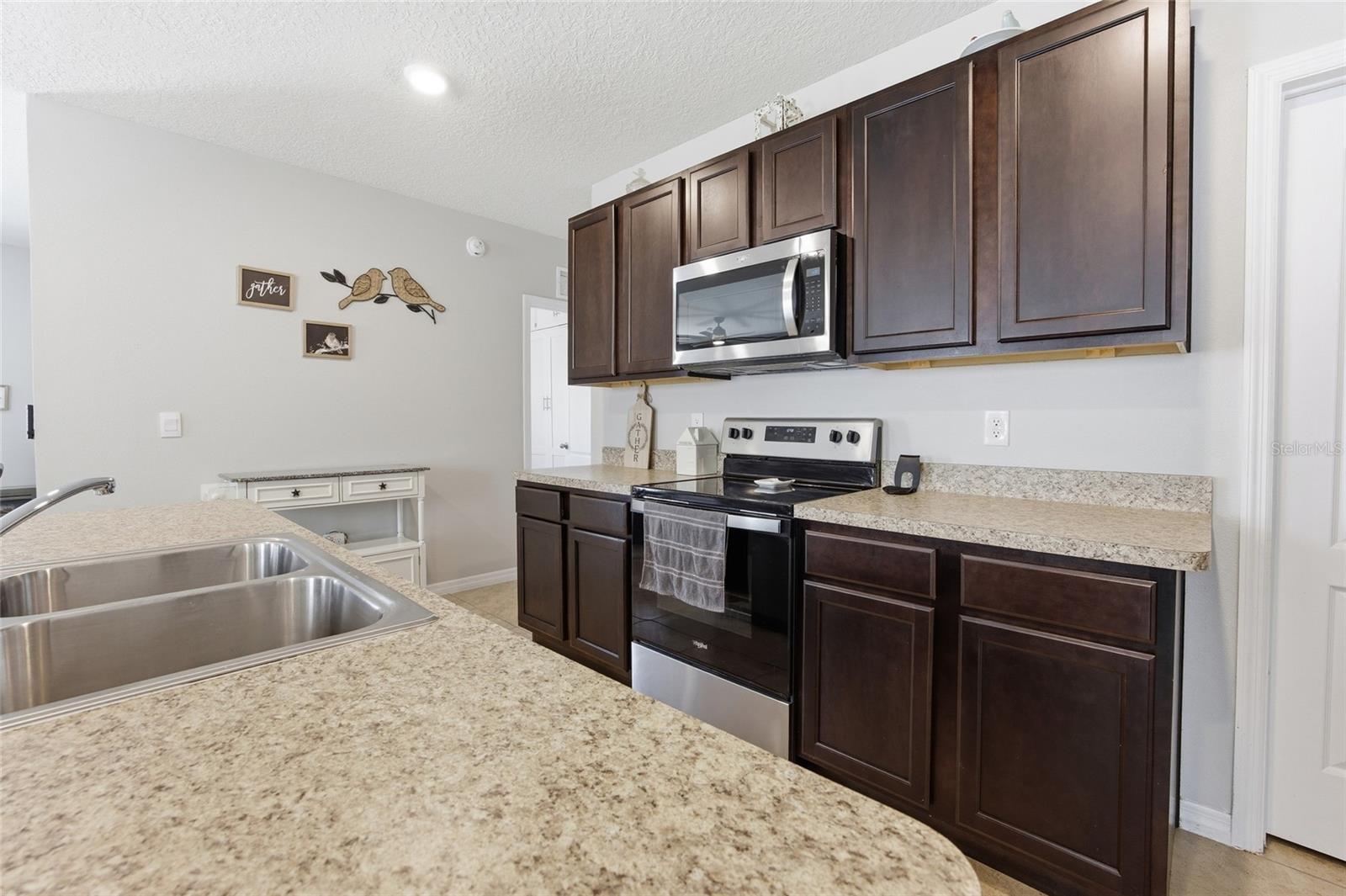 AVALON PARK TAVARES PH 1 - Residential