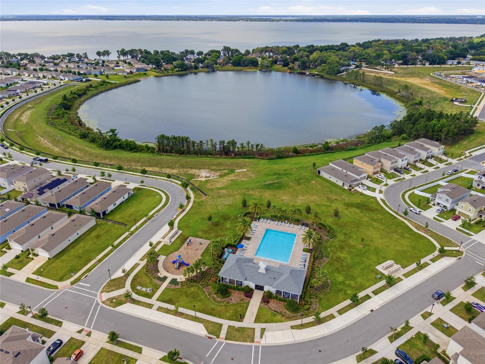 AVALON PARK TAVARES PH 1 - Residential