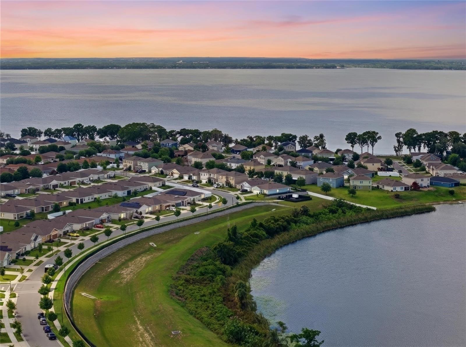 AVALON PARK TAVARES PH 1 - Residential