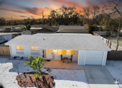 Photo of 5010 Lahaina Drive, Sarasota, FL 34232 (MLS # A4678105)