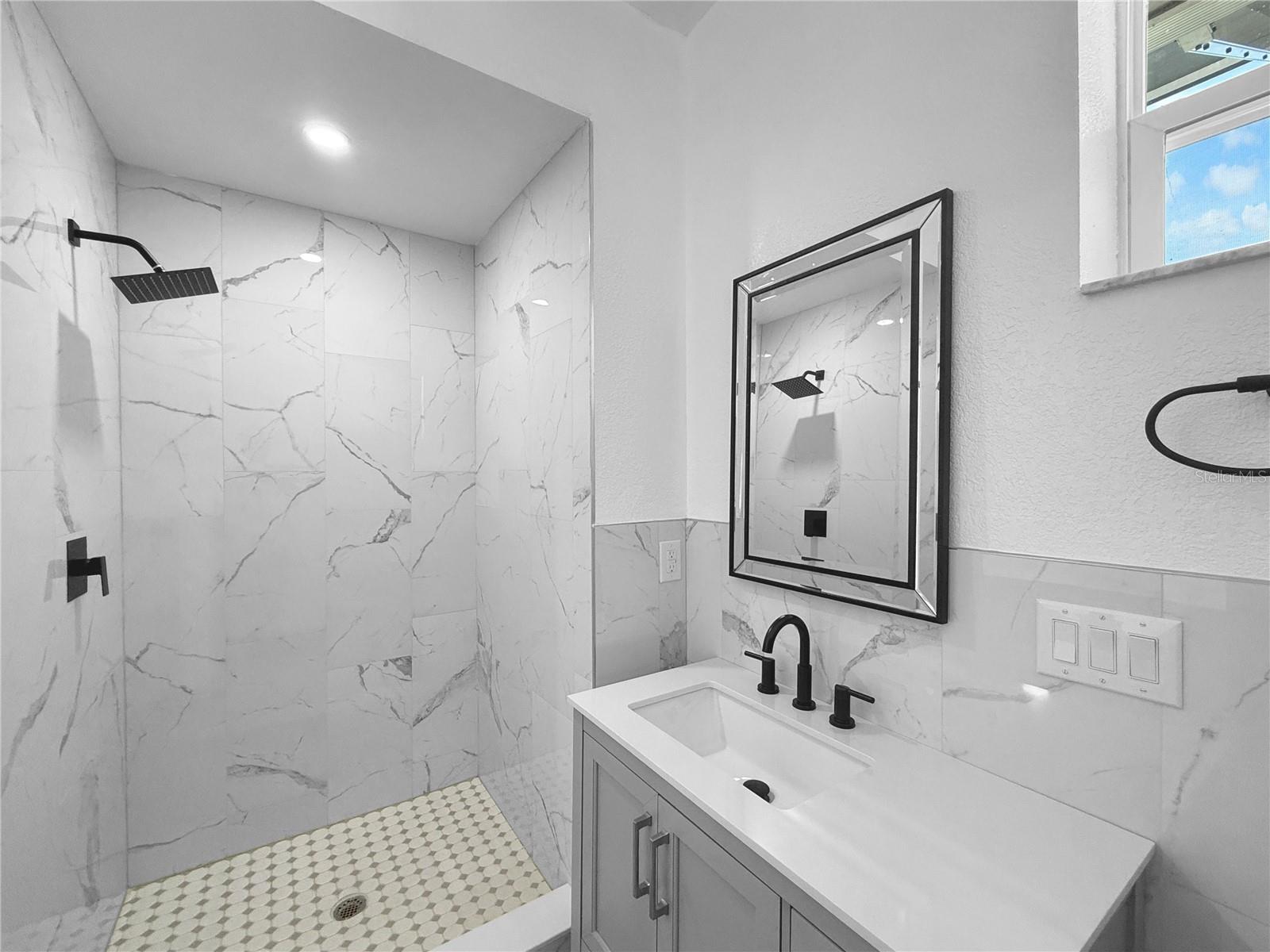 RIDGEWOOD ESTATES RESUB - Residential