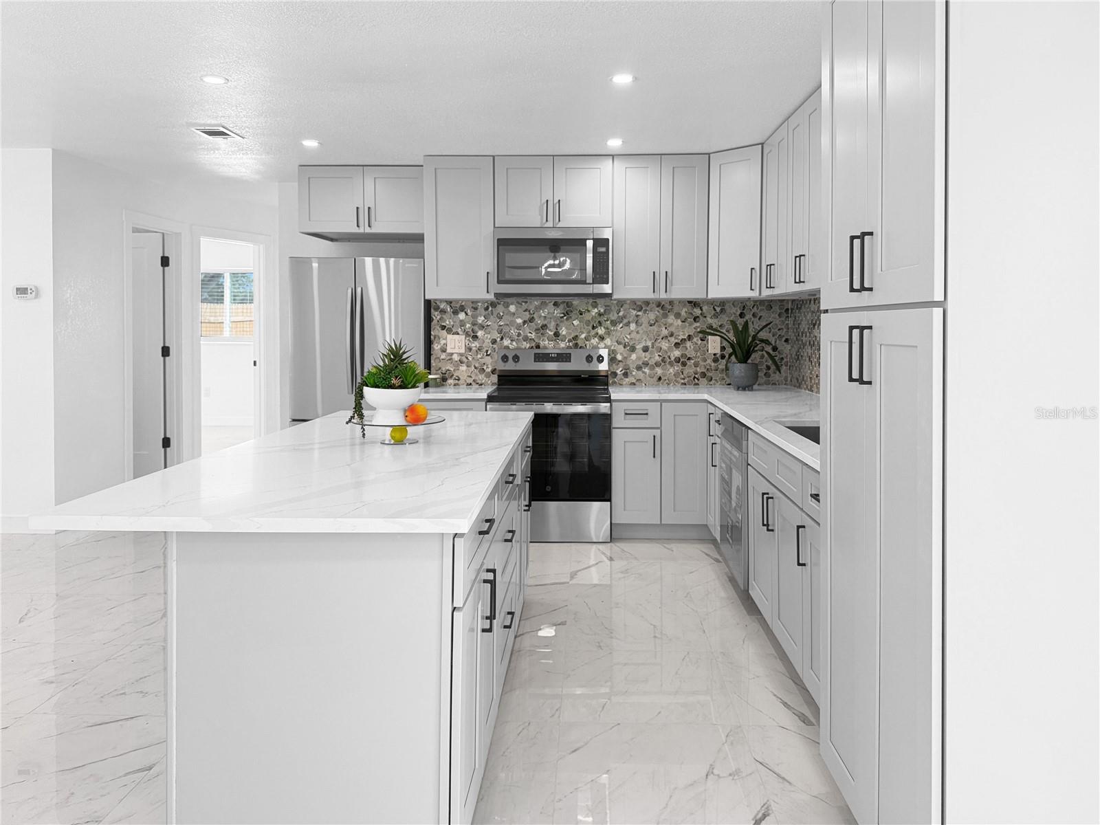 RIDGEWOOD ESTATES RESUB - Residential