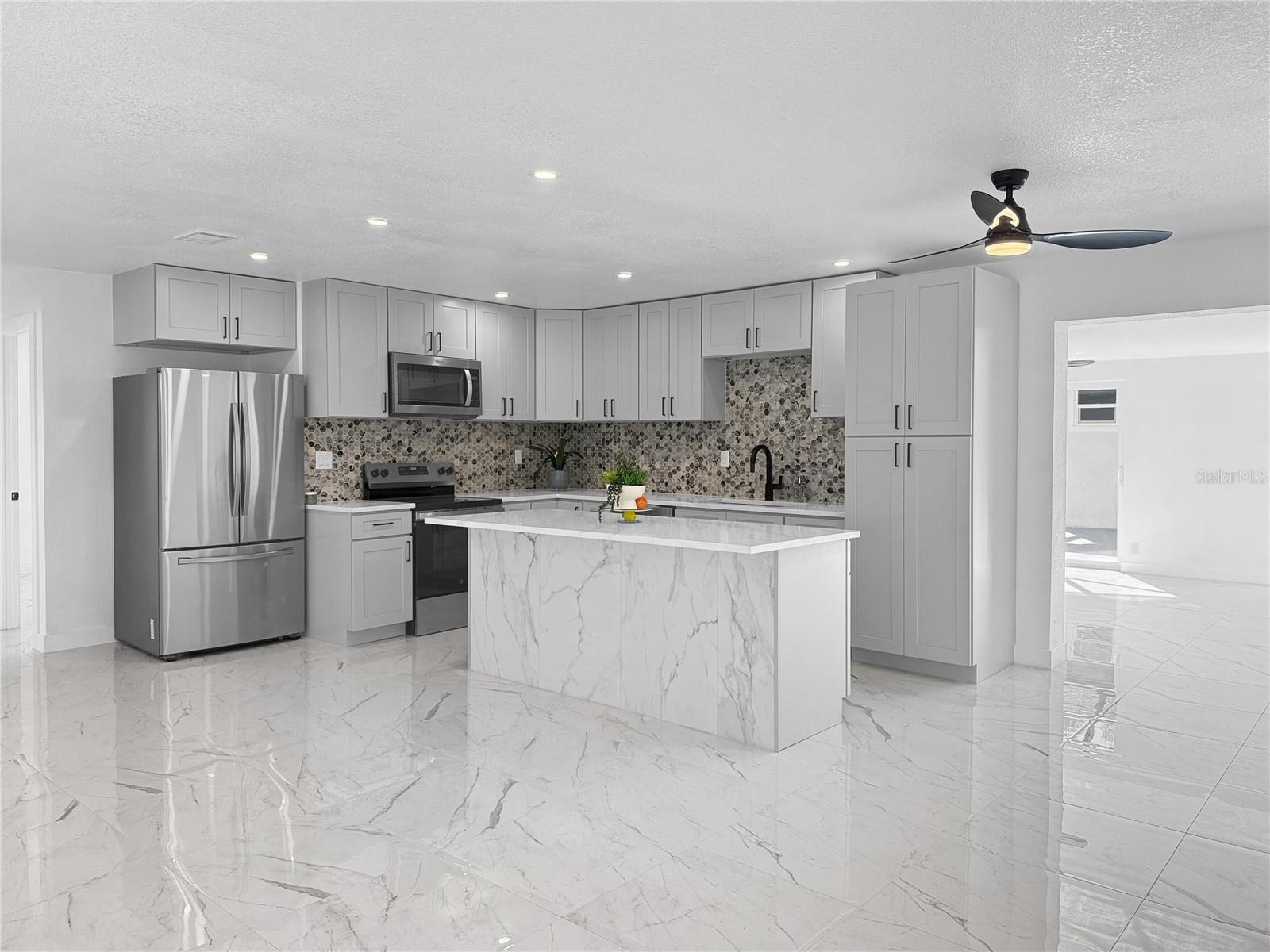 RIDGEWOOD ESTATES RESUB - Residential