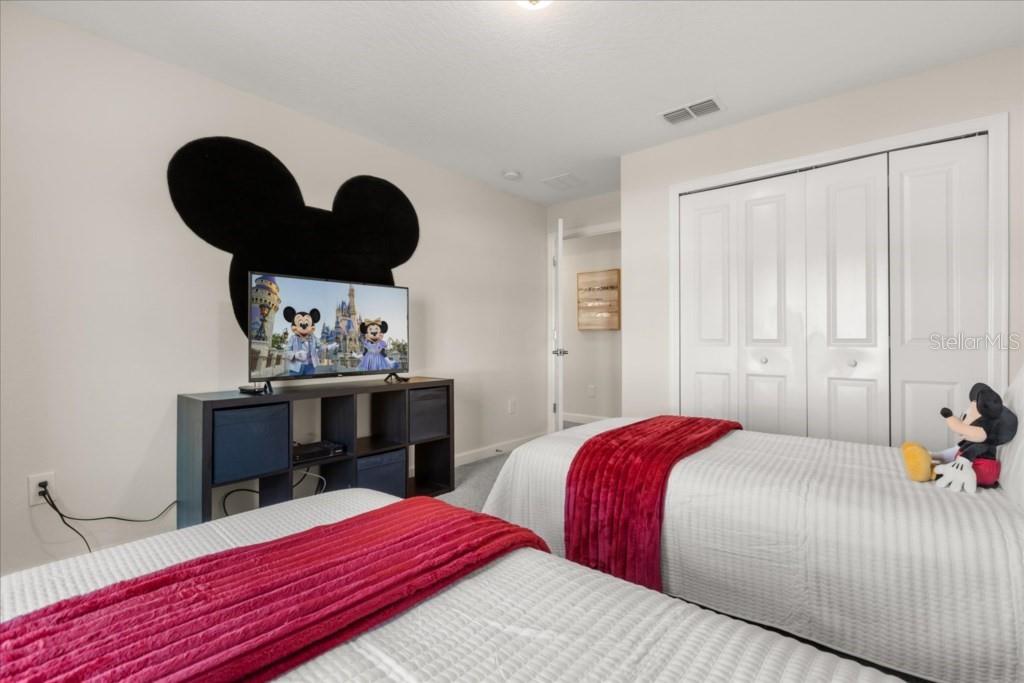 STOREY LAKE PH 3 - Residential