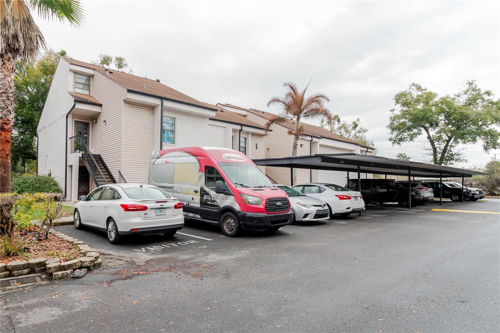 RIVER OAKS CONDO I - Residential