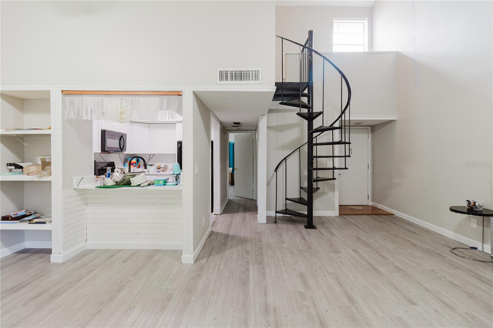 RIVER OAKS CONDO I - Residential