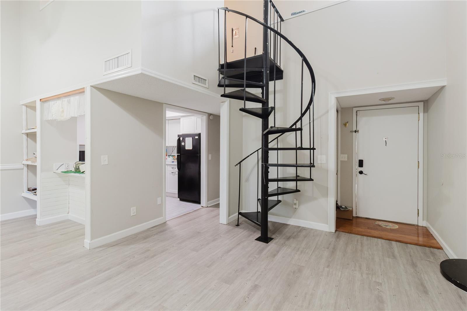 RIVER OAKS CONDO I - Residential