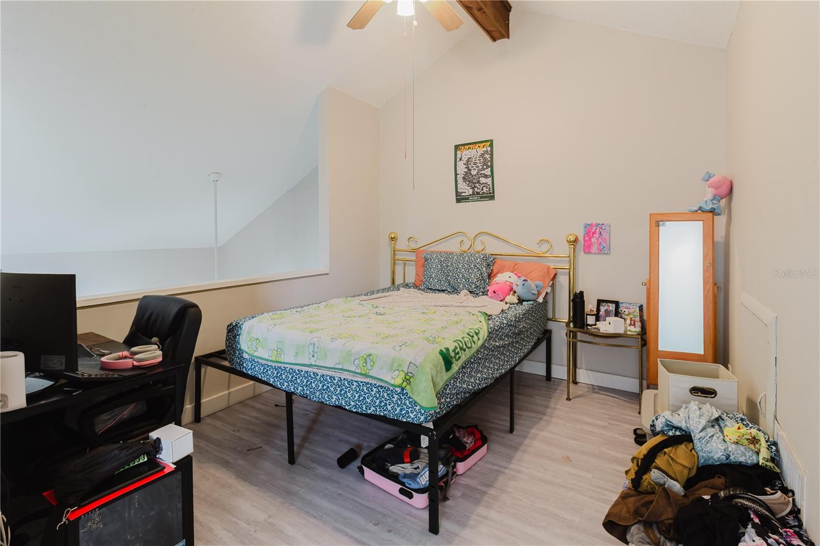 RIVER OAKS CONDO I - Residential