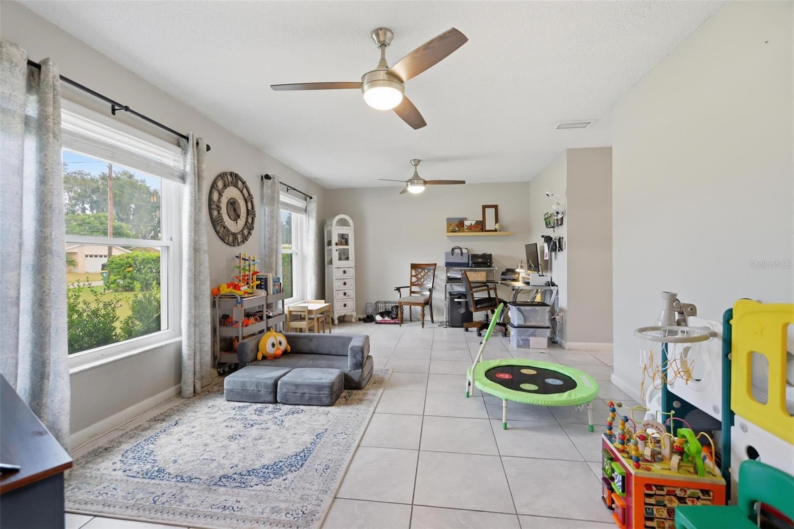 1004 CRESCENT PARKWAY