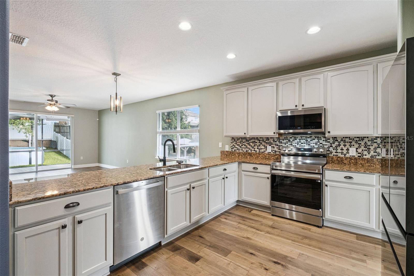30132 SANDBUNKER LANE