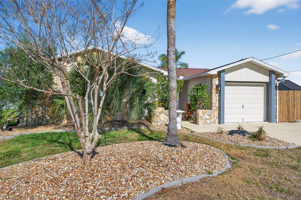 Photo of 7623 Mako Drive, Hudson, FL 34667 (MLS # W7889923)