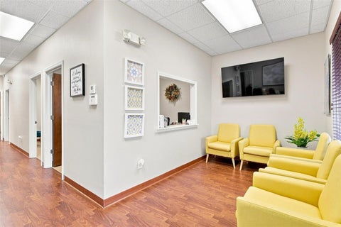 Tiny photo for 375 Fennell Boulevard, Lady Lake, FL 32159 (MLS # G5116836)
