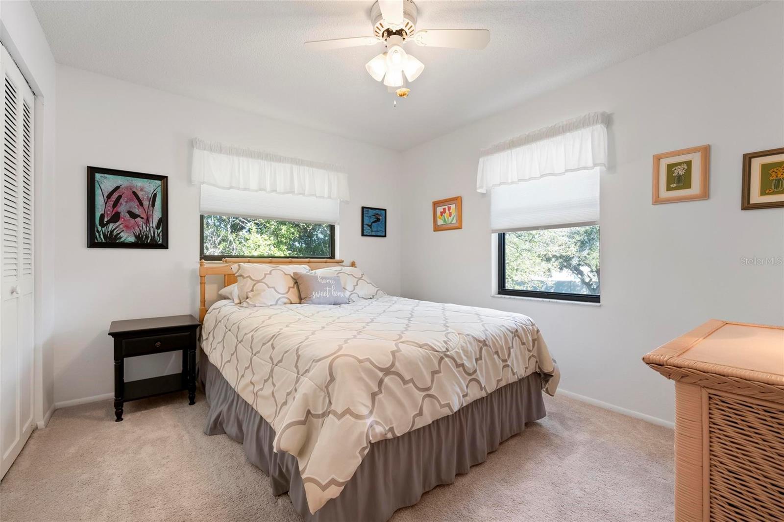 PINE HOLLOW - Residential