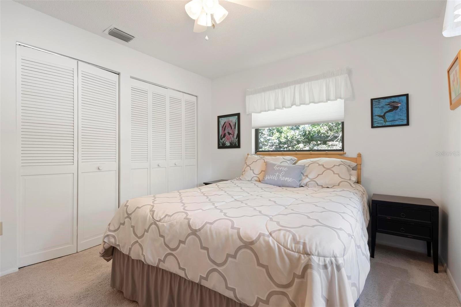 PINE HOLLOW - Residential