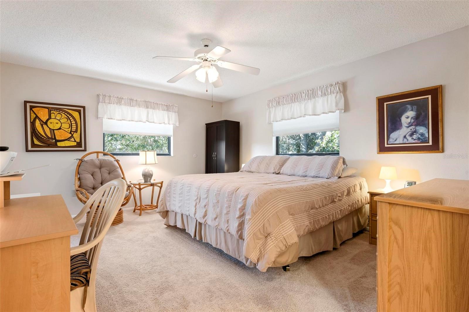 PINE HOLLOW - Residential