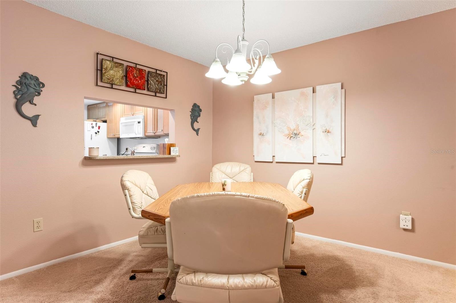 PINE HOLLOW - Residential