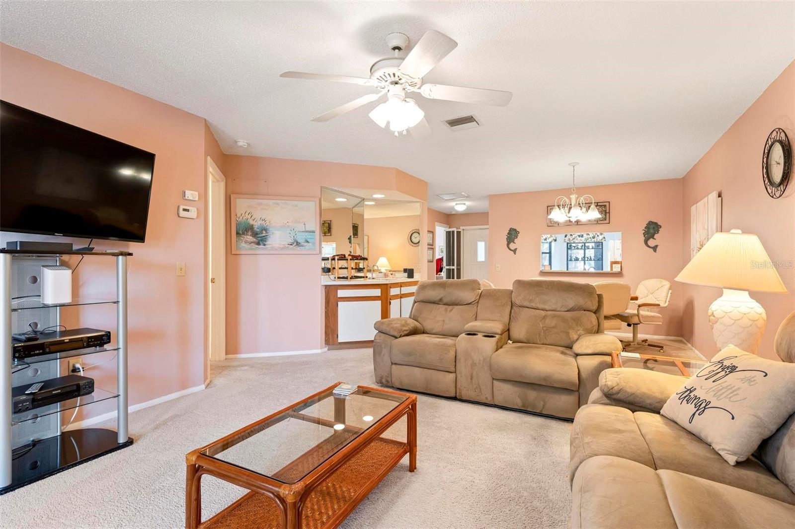 PINE HOLLOW - Residential