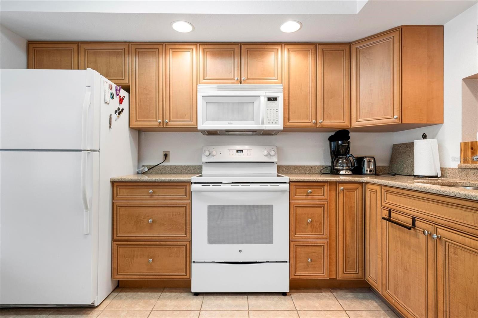 PINE HOLLOW - Residential